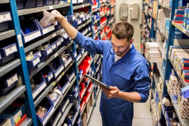 Fleet maintenance technician checking parts inventory using TMT Service Center