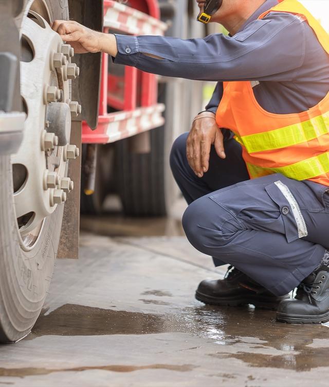 DVIR Tire Truck Inspection