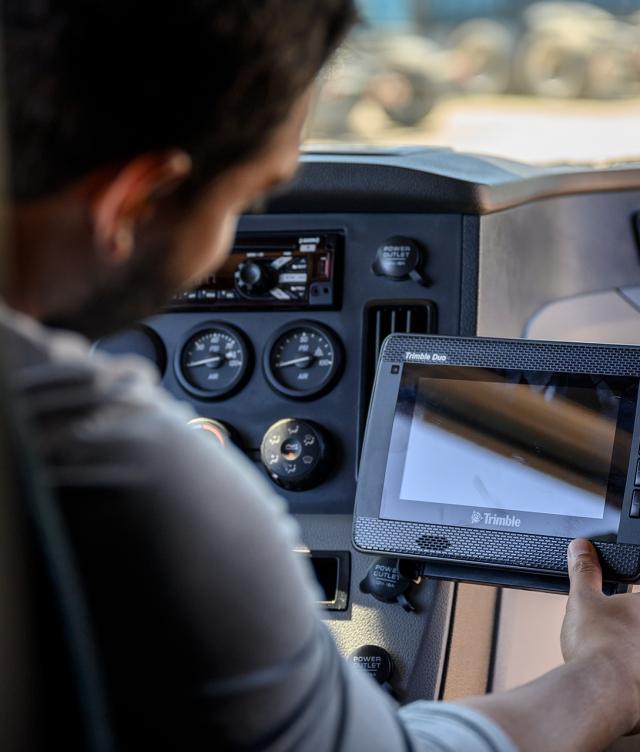 over the shoulder driver with Trimble Duo
